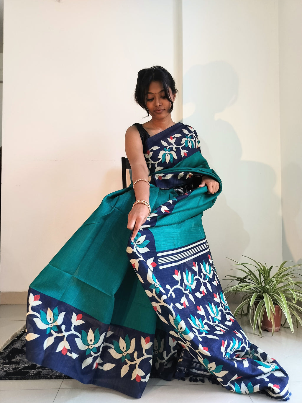 Handloom Matka: Dark green and Navy blue