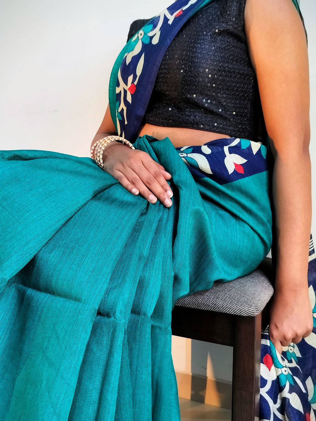 Handloom Matka: Dark green and Navy blue