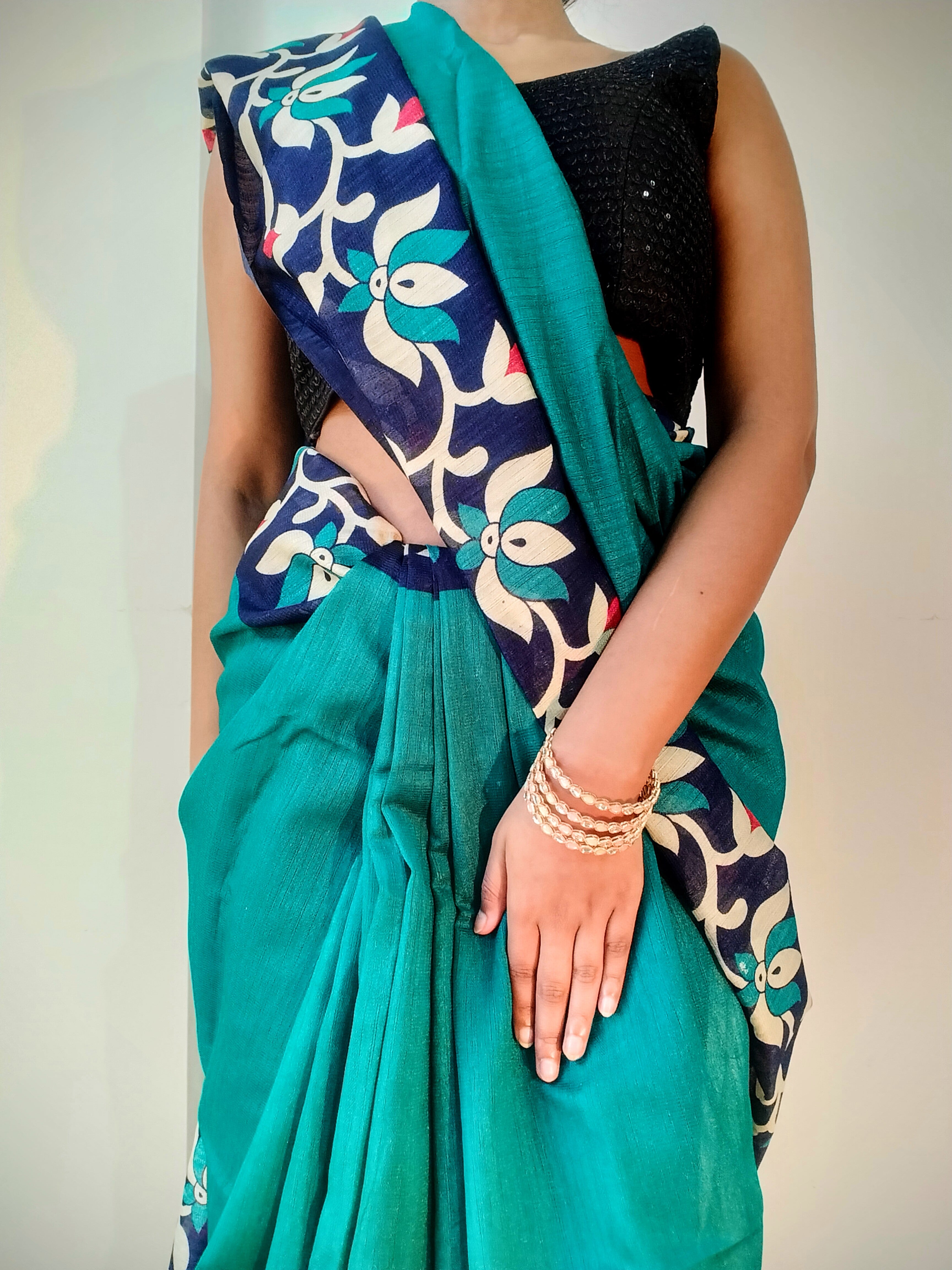 Handloom Matka: Dark green and Navy blue