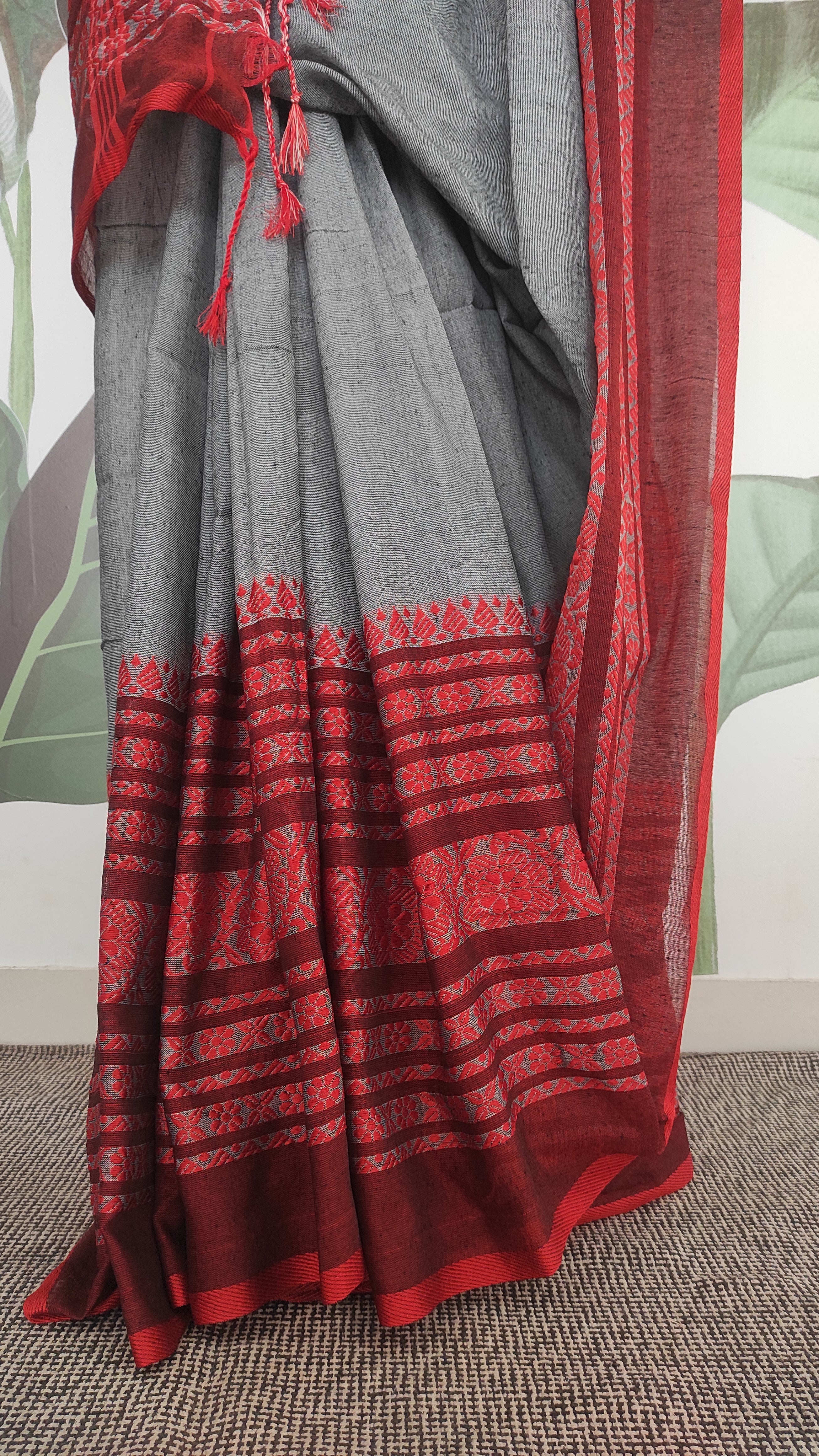 Benganpuri cotton: Grey and red