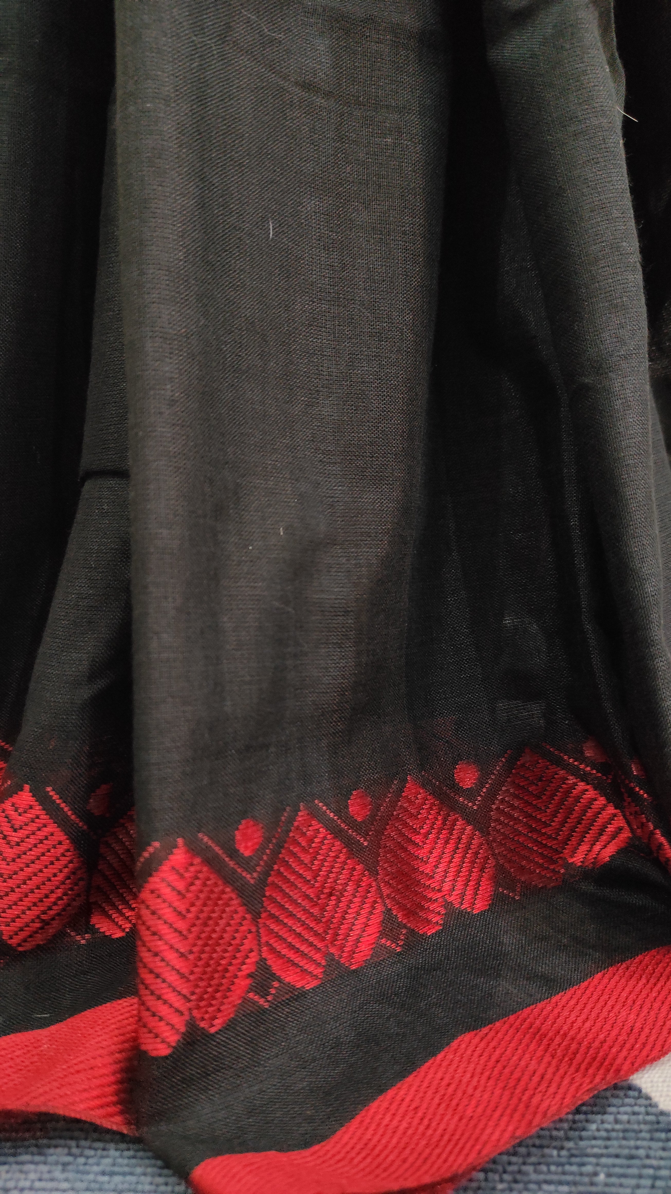 Khesh cotton Pan border: Black and red