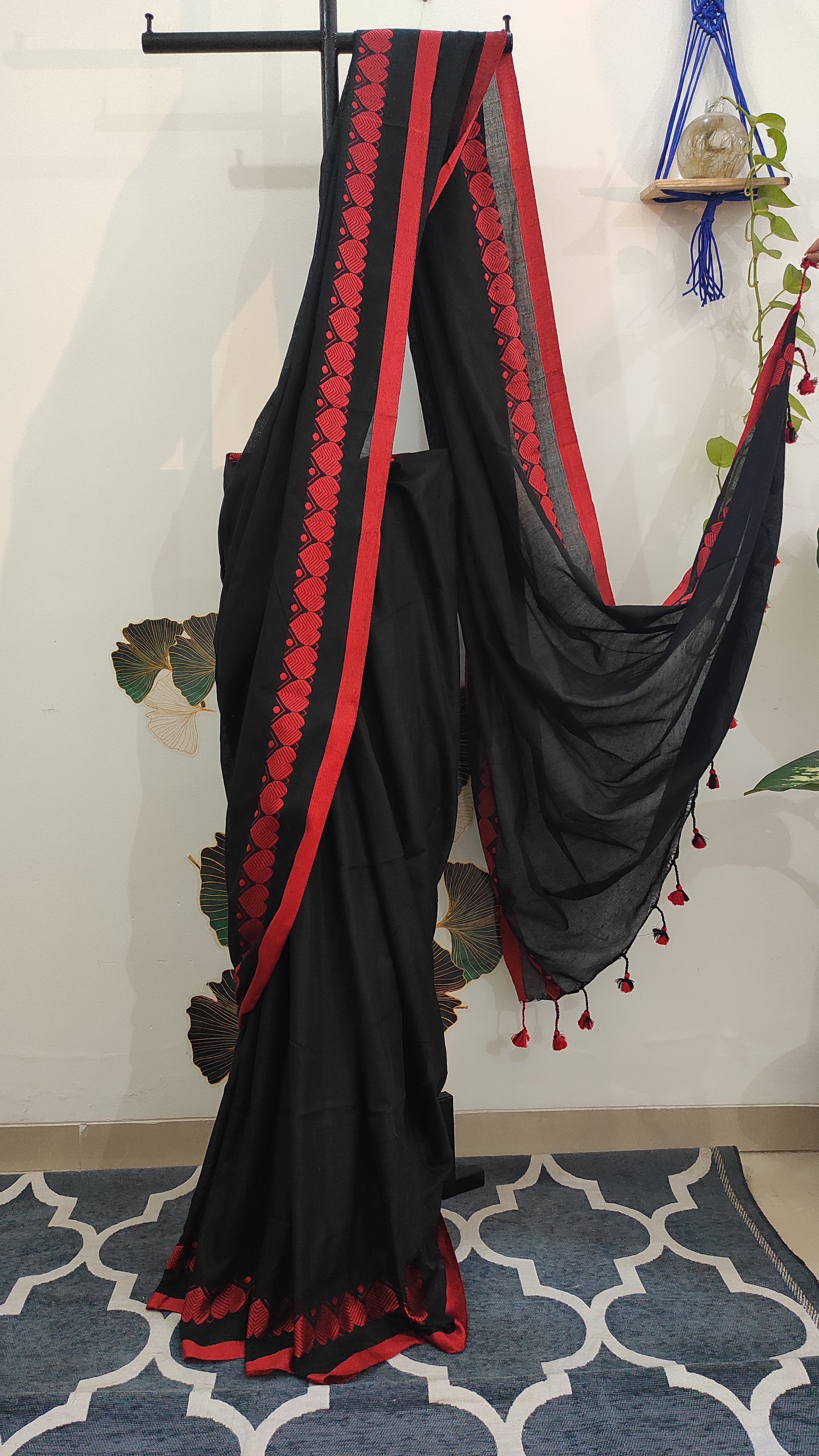 Khesh cotton Pan border: Black and red