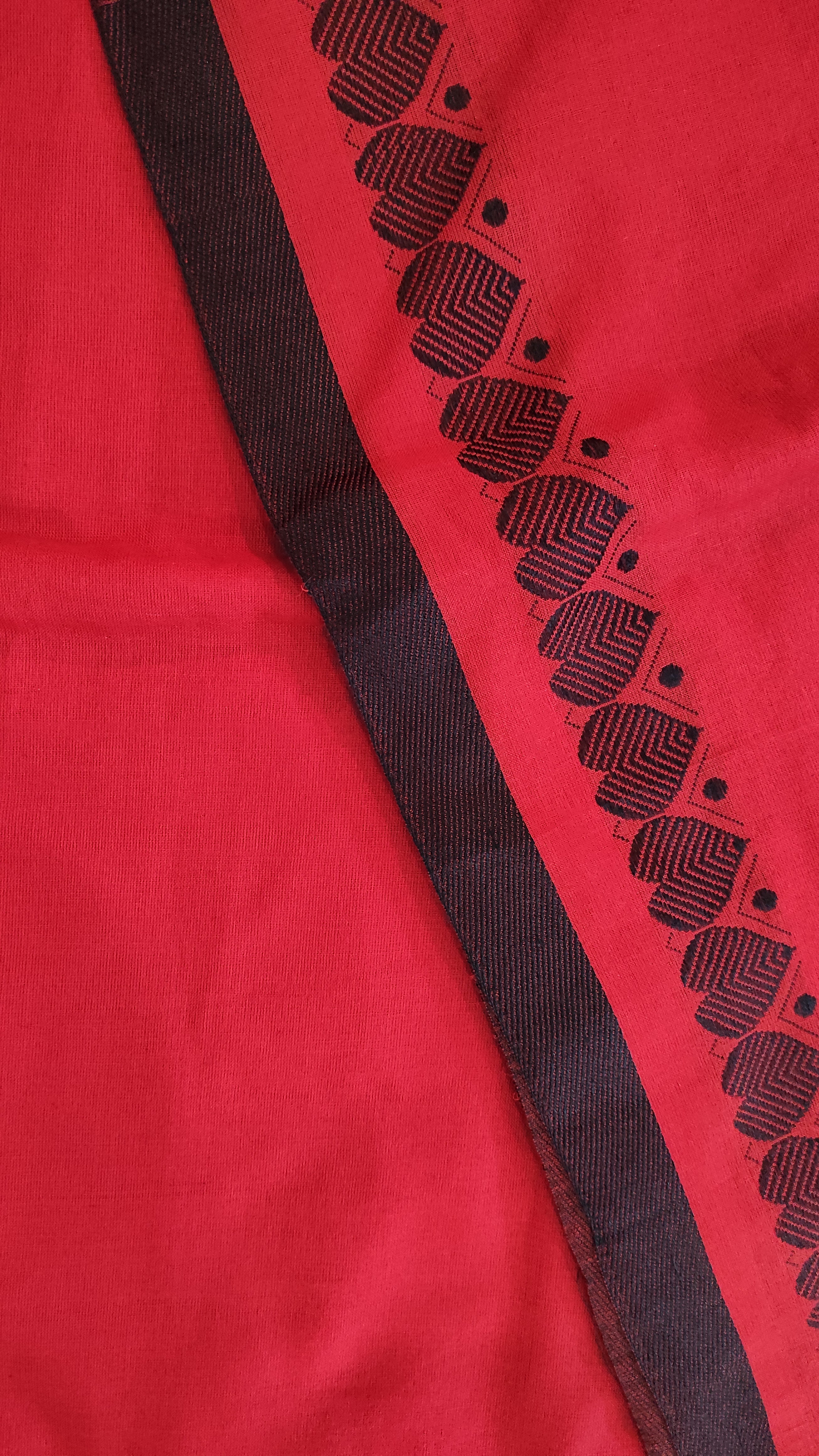 Khesh cotton Pan border: Red and maroon