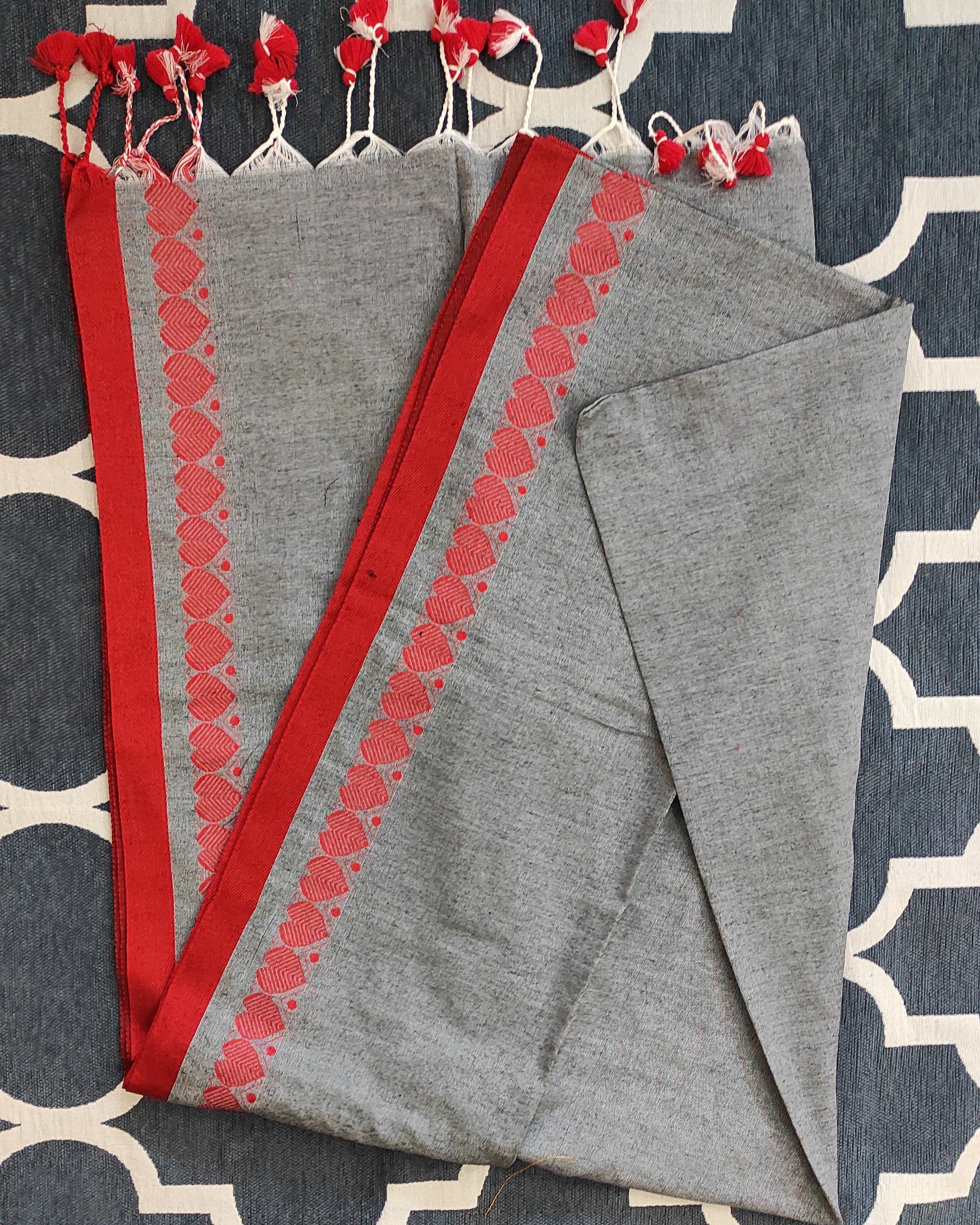 Khesh cotton Pan border: gray and red