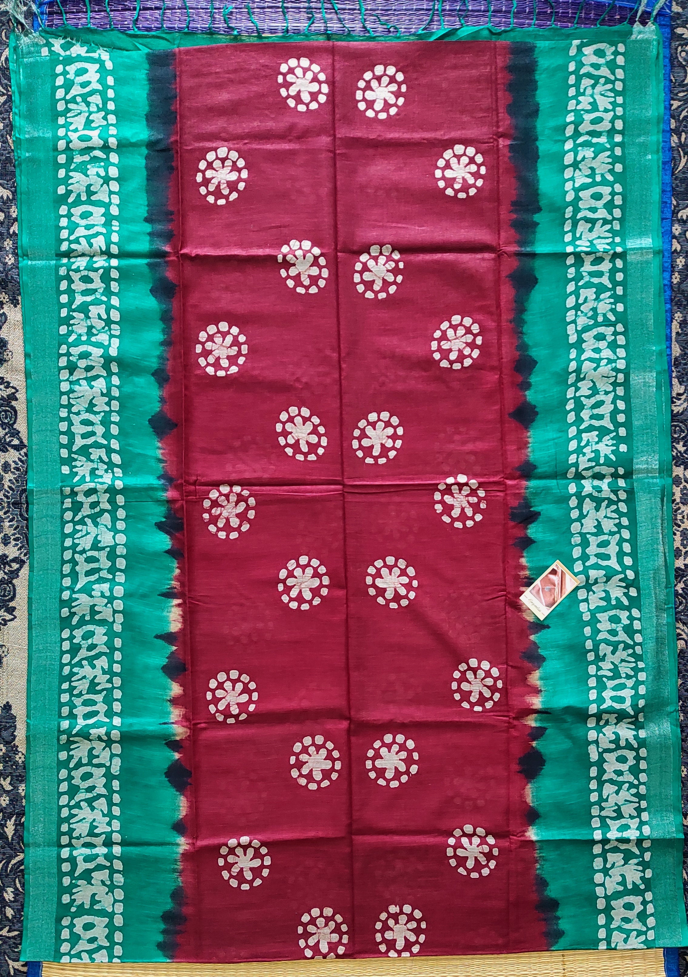 Linen Batik: Red and Green