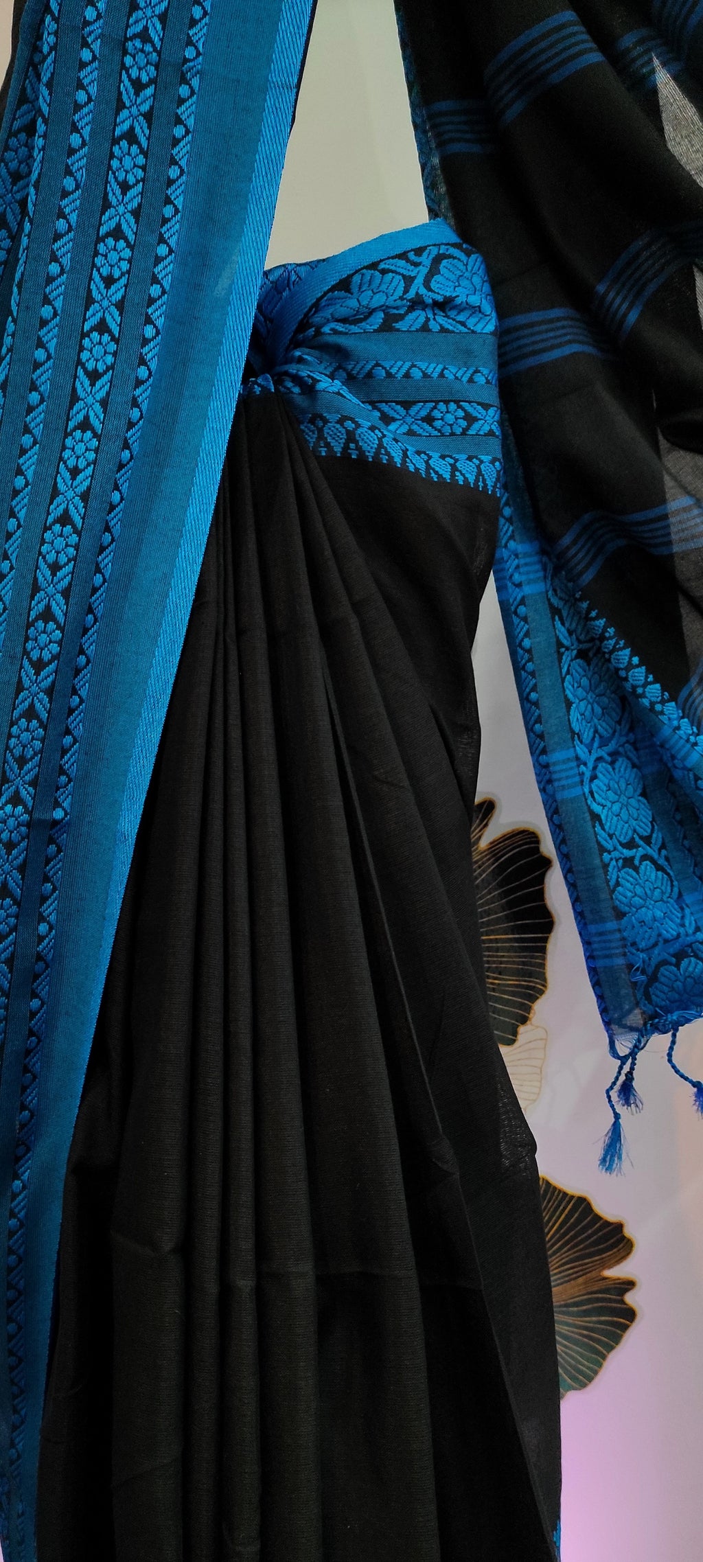 Begampuri Cotton handloom saree: Black and blue