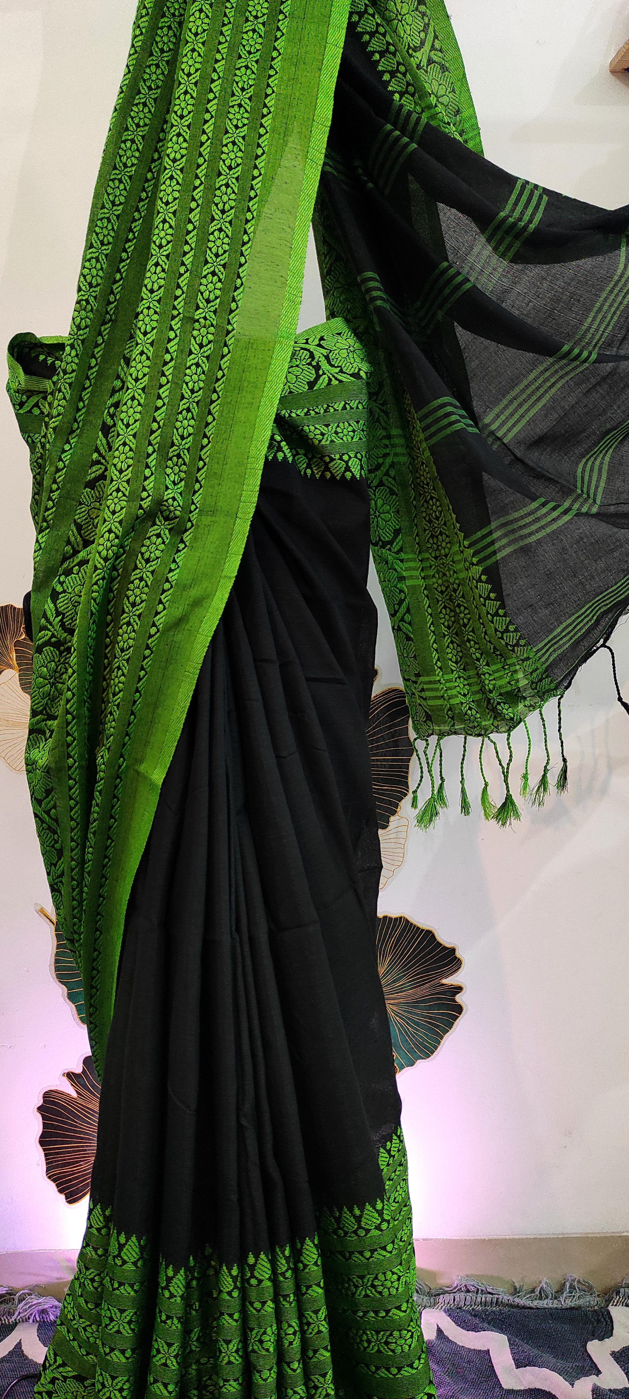 Bengampuri cotton: Black and green