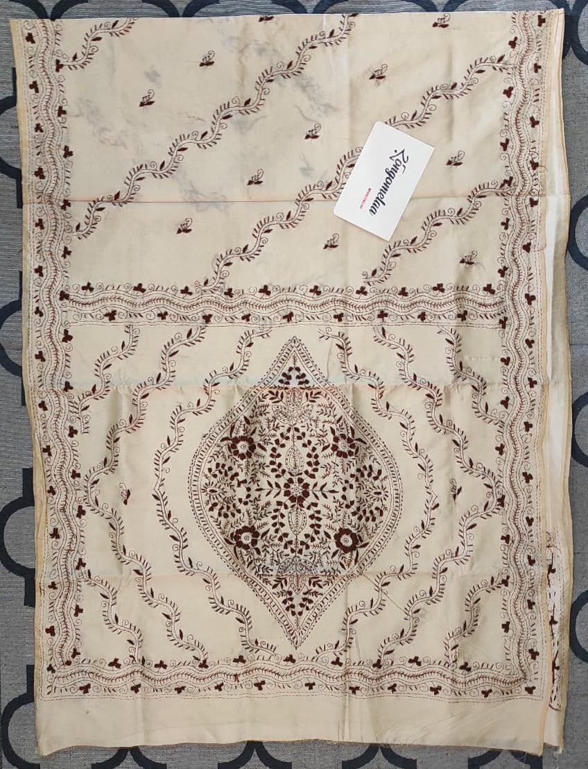 Kantha Stitch: Beige with brown embroidery