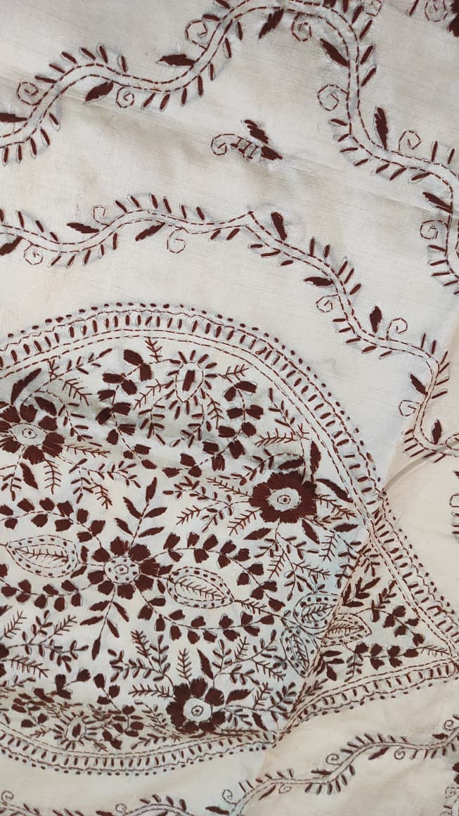 Kantha Stitch: Beige with brown embroidery