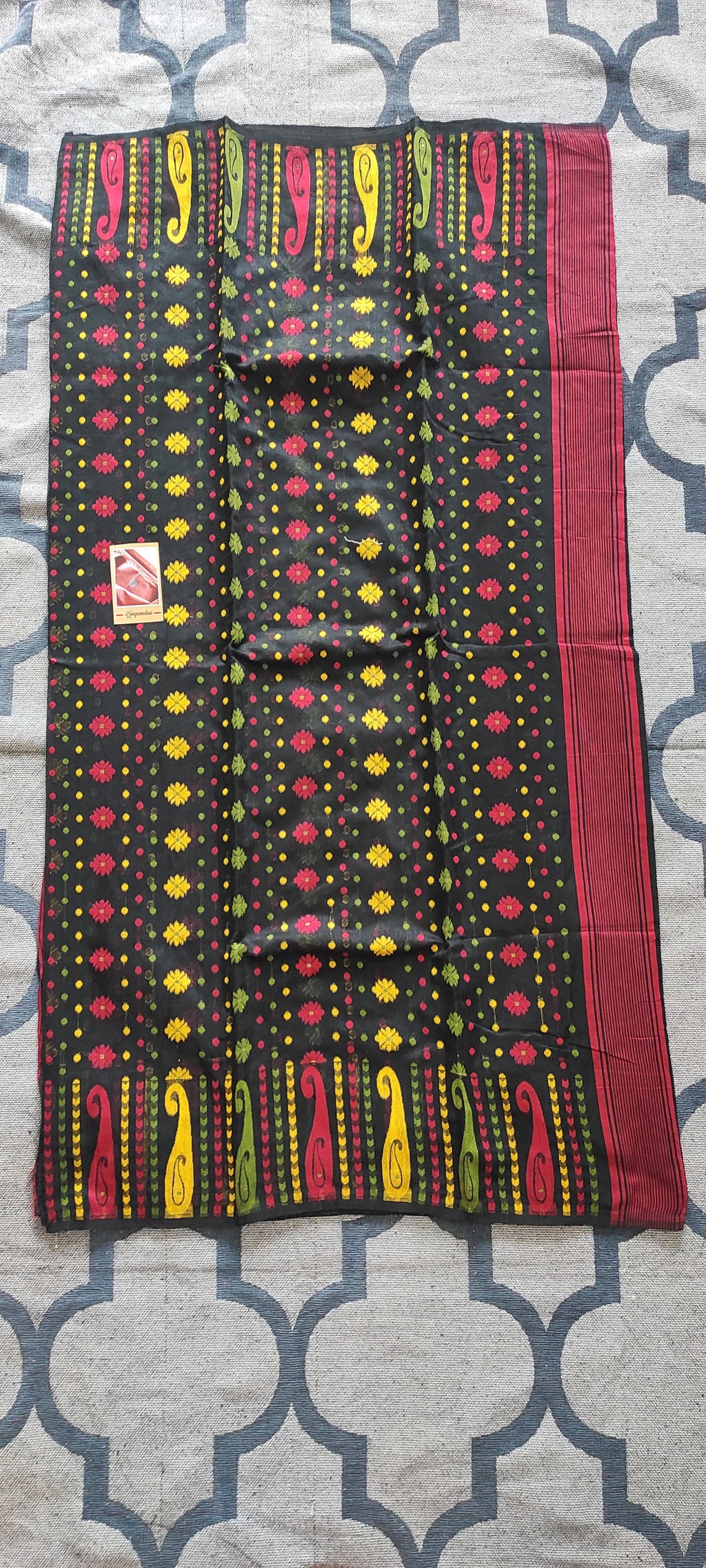 Dhakai Jamdani Handloom saree: Black