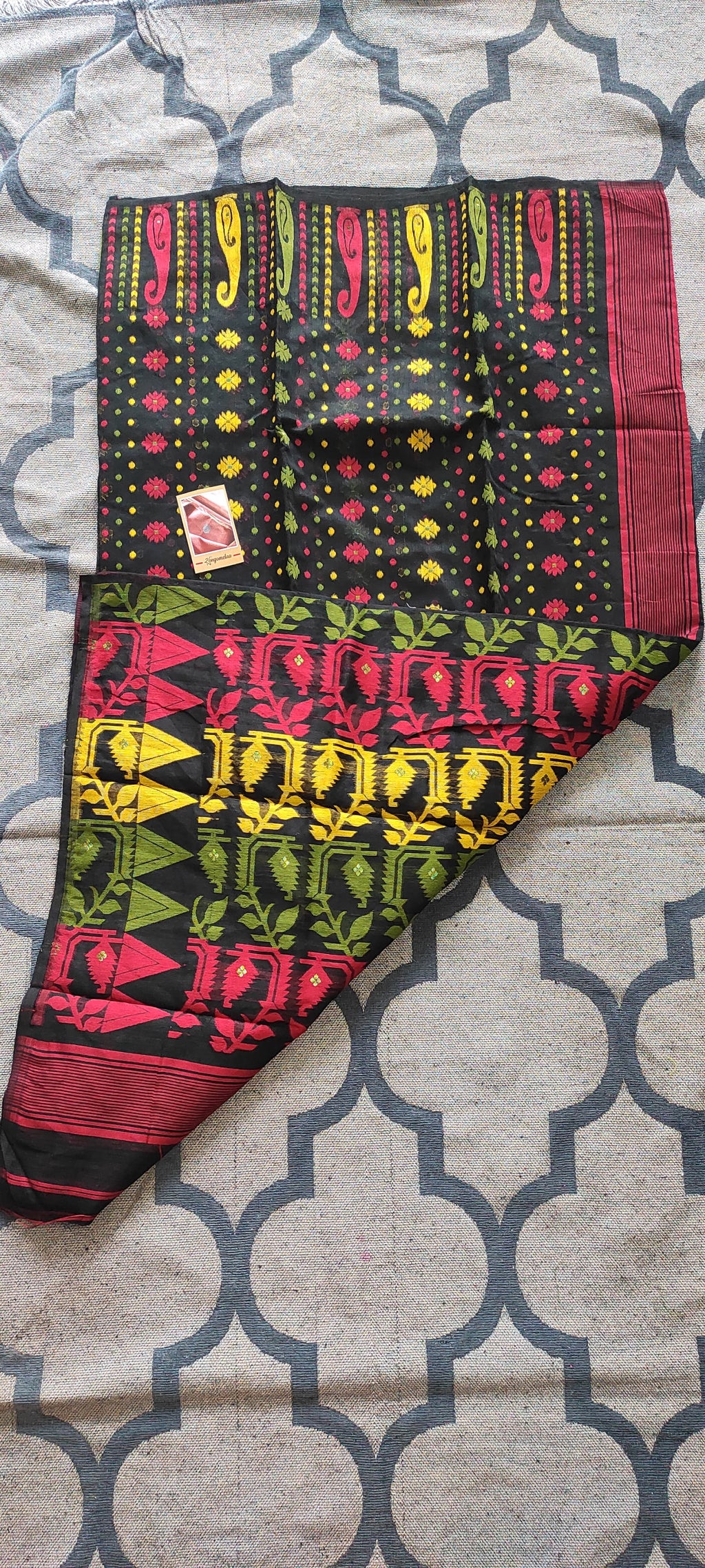 Dhakai Jamdani Handloom saree: Black